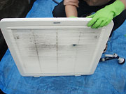 本体パネル・フィルター等の洗浄（平行作業）